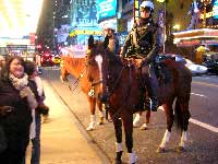 Конные полицейские на Бродвее